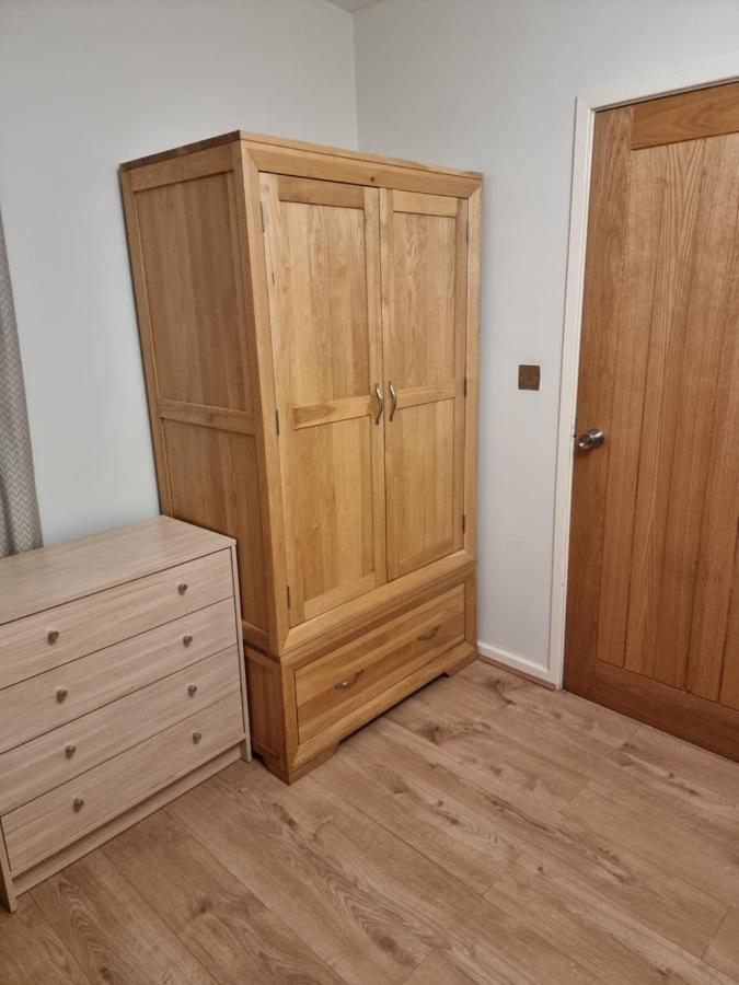 Double Bedroom With View To The Garden Оксфорд Екстер'єр фото